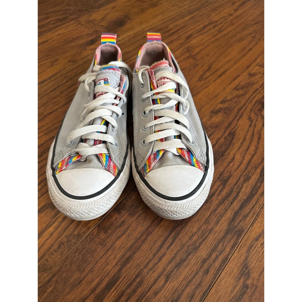 Converse‎ girls